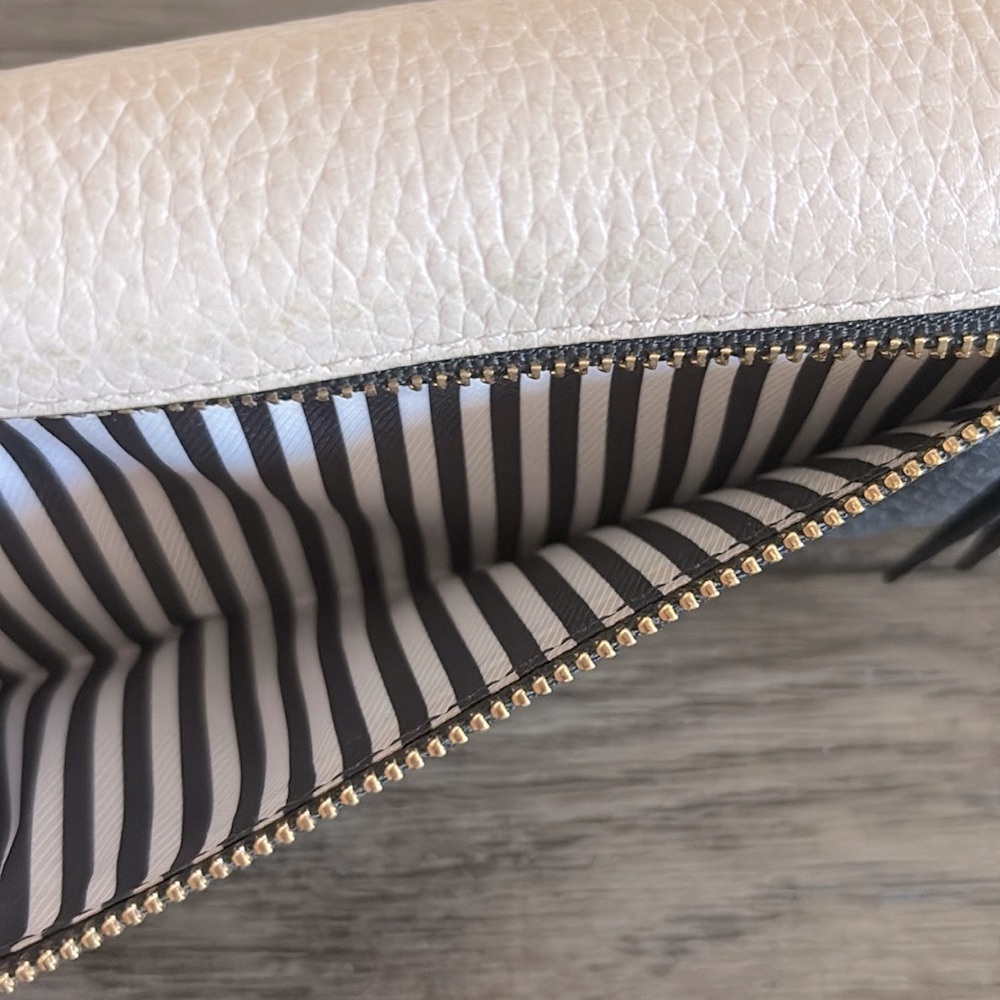 [Kate Spade] Snap-Button Medium Sized 2-Tone Beige/Black Leather Designer Wallet - Picture 8 of 12
